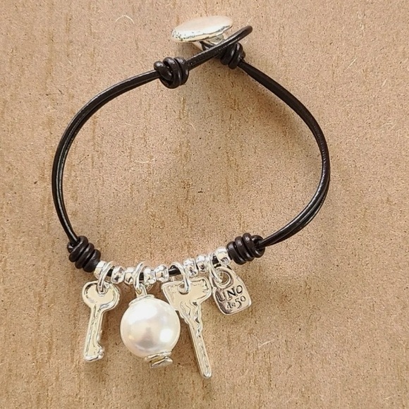 Uno de 50 Bracelet - Manojito - Brans New - Picture 4 of 13